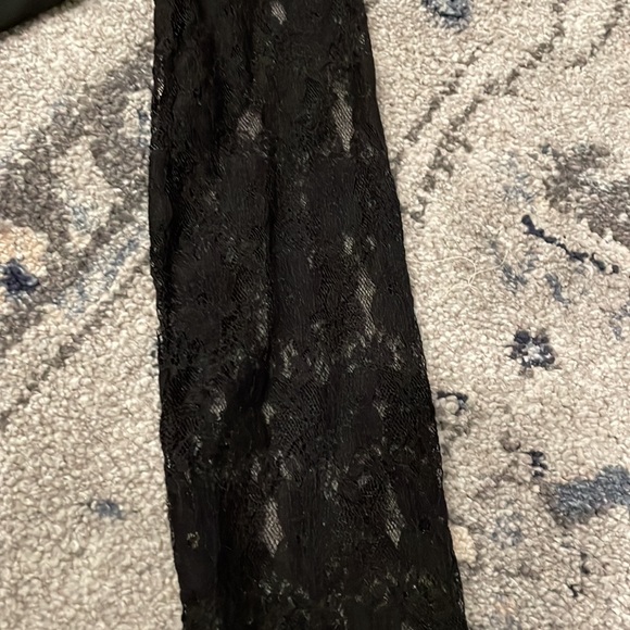 Express cotton body-con black dress with lace sleeves - Picture 3 of 4